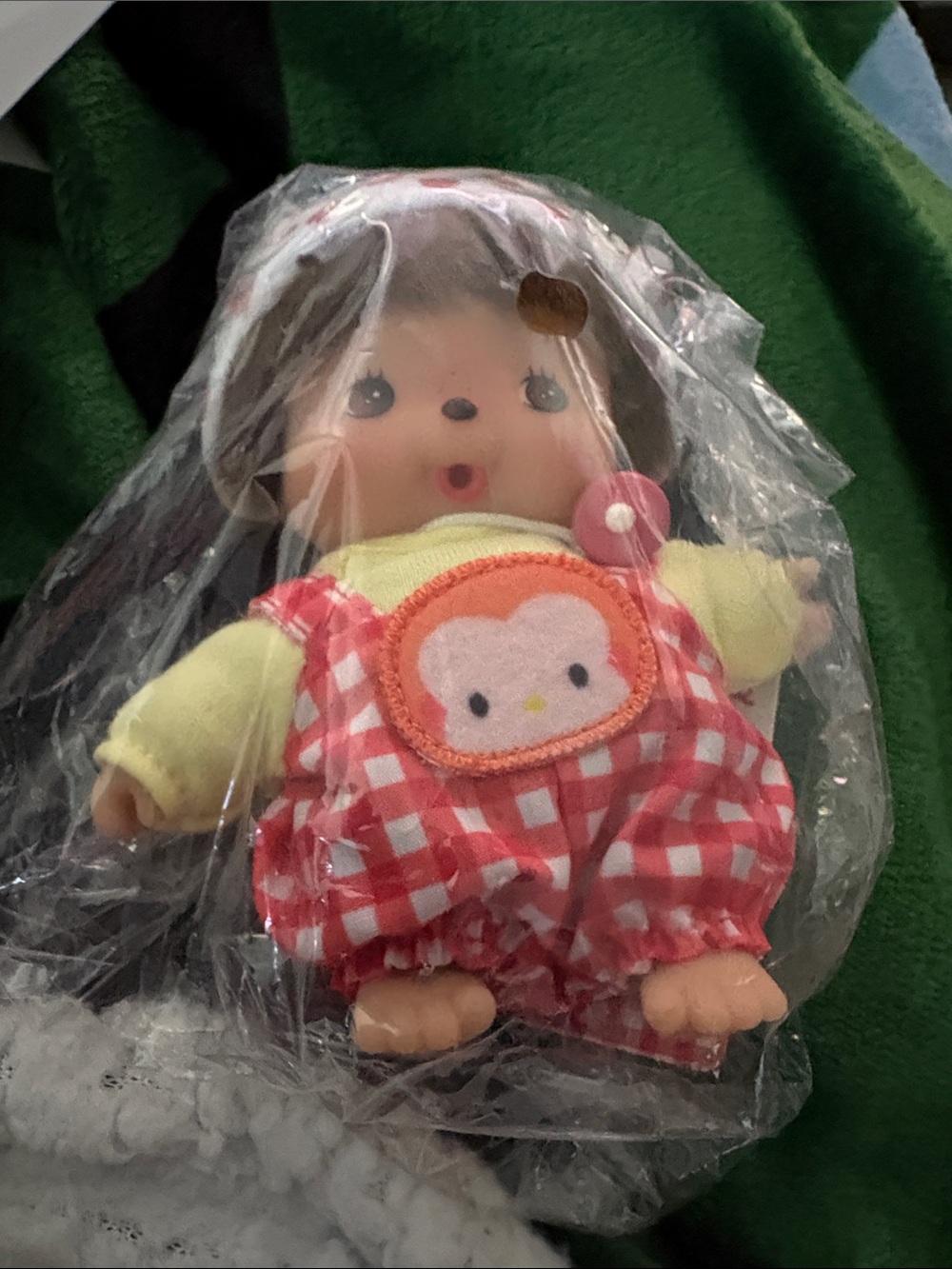 Monchhichi x Hello Kitty Gingham Bebichhichi 5.5” Plush Toy - Picture 5 of 7